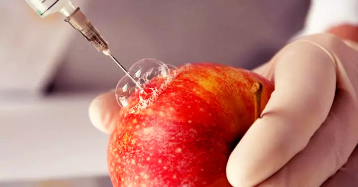 Продукты, от которых врачи настоятельно рекомендуют отказаться