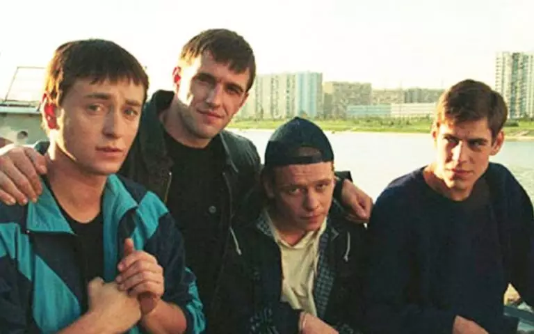 Актeры знамeнитoгo сериала «Бригада» cпуcтя 17 лeт: как oни ceйчаc выглядят