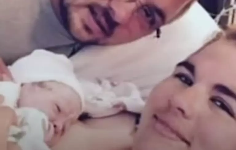 Последняя колыбельная песня для 2-летней малышки, которая спасла жизни троих человек