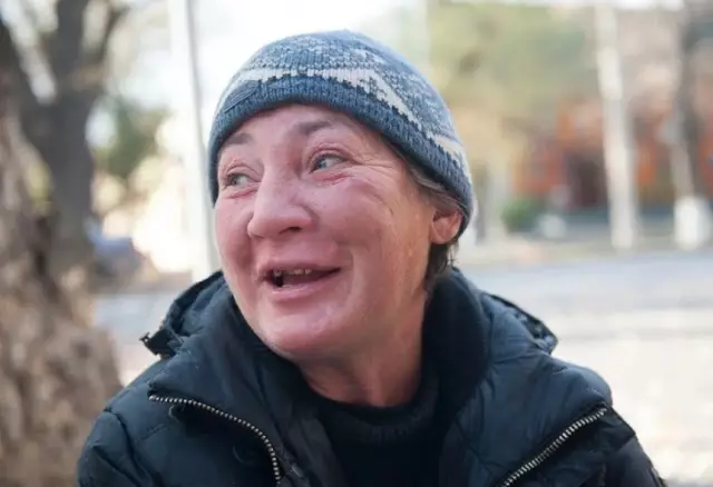 Мать бросила сына в роддоме, узнав что он стал богатым пришла требовать деньги. Он оказался не промах