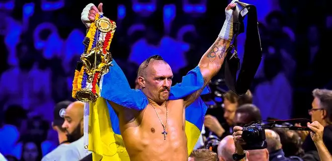 Александр Усик шокировал публику признанием, как русские ему предлагали изменить гражданство за деньги