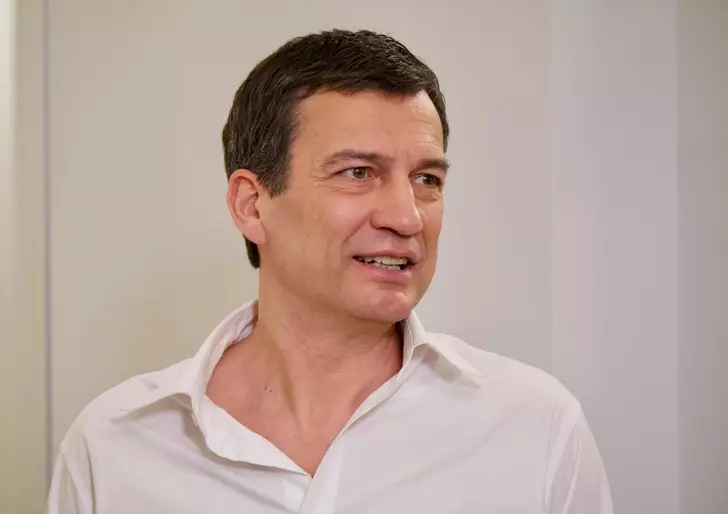 51-летний Андрей Чернышов впервые стал отцом