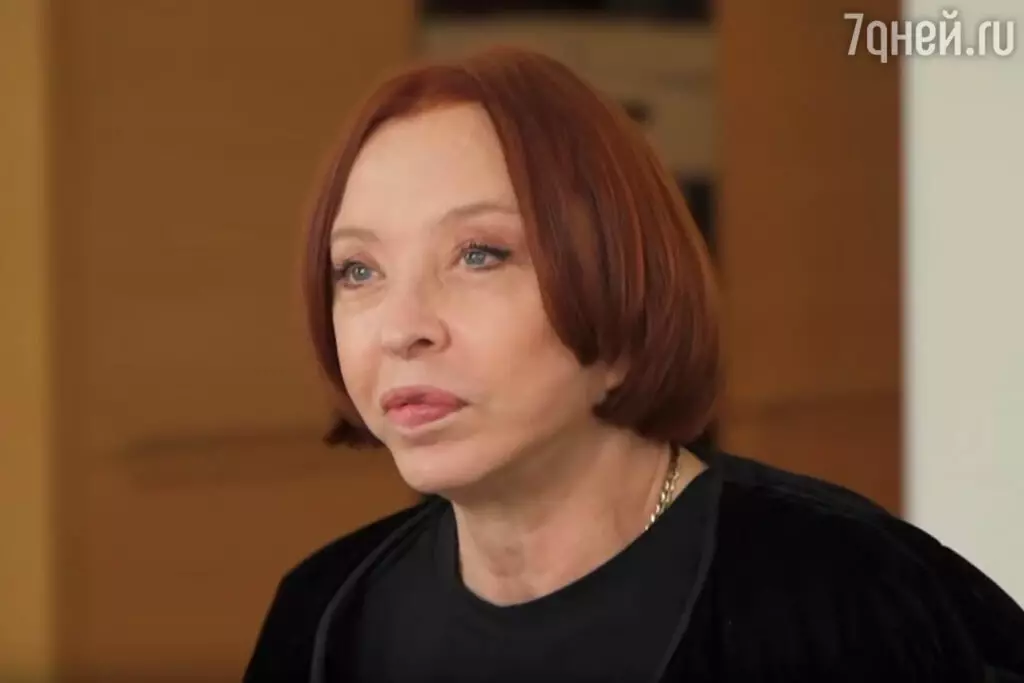 «Притащила с помойки?»: вот в каких условиях живёт первая красавица СССР - Анастасия Вертинская