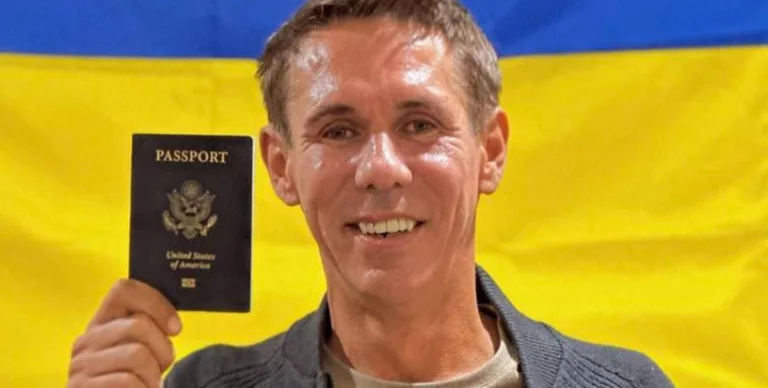 Чтобы стать счастливым – надо перестать быть pyccким! Панин опубликовал совместный снимок с Лазаревой в Испании