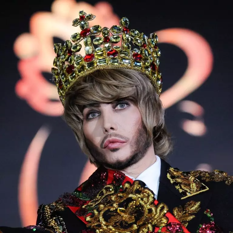 Попал под мобилизацию и готов отдать долг. Сергей Зверев опубликовал фото из военкомата