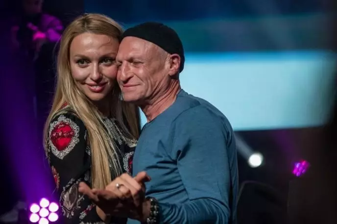 “Водила всех за нос”. Полякова изменила мужу-пенсионеру, но он не пожелал выносить сор из избы