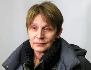 Простая пенсионерка: в этой пожилой женщине сложно признать одну из самых красивых женщин кино