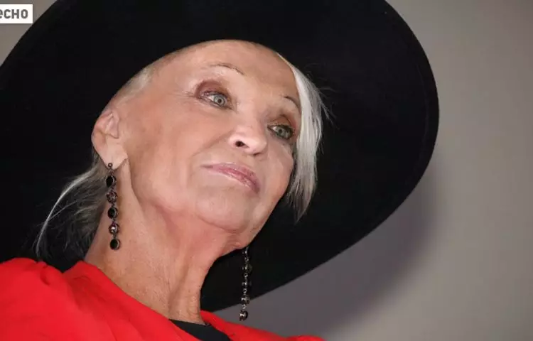 “Ушла так ушла. Все уходят. Видите, я не плачу”. Слова сына Светличной возмутили общественность