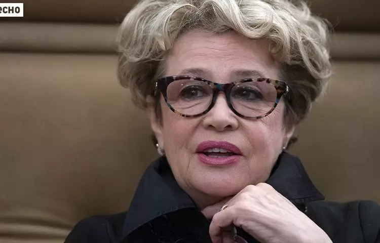 37 лет назад мама Каспарова заявила, что ее внучка не имеет к их семье никакого отношения. Как Ника Неелова выглядит сегодня