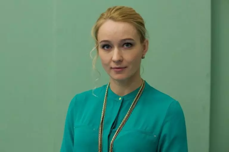 «На улице увидишь ее – не узнаешь»: как на самом деле выглядит актриса Анастасия Панина