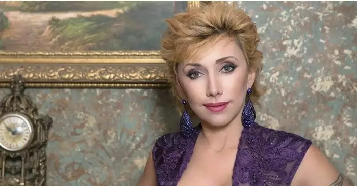 Елена Воробей показала 22-летнюю дочь после пластической операции на челюсти