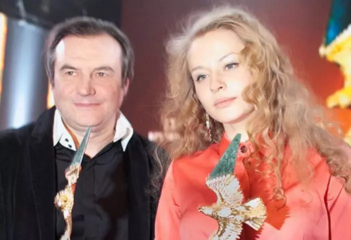Пересильд было 23 года, когда она закрутила роман с женатым Учителем, родив от него дочек. На кого режиссер променял Юлию