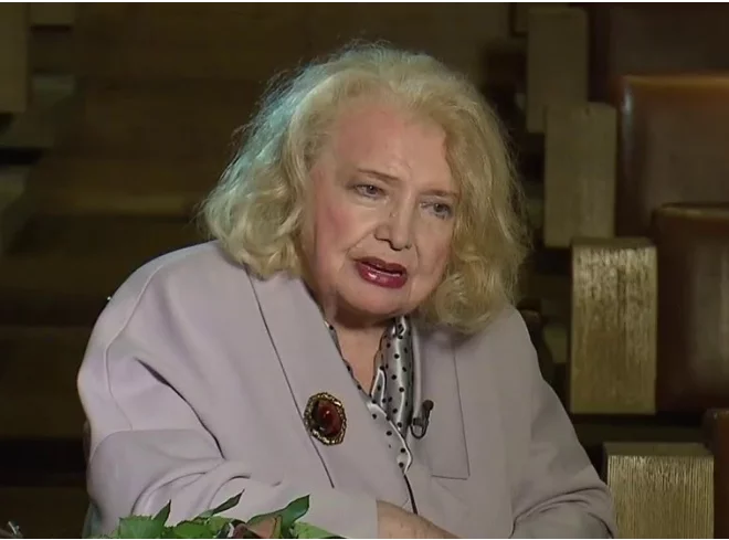 90-летняя Доронина живет в доме престарелых. Почему же?