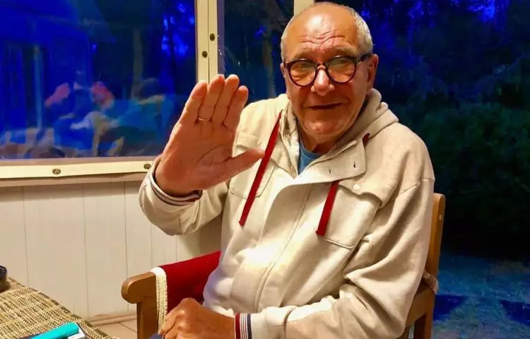 “Дети кидали мне в лицо свое беnье со словами “подберешь”. Бывшая няня Виторгана рассказала правду о работе в доме актера