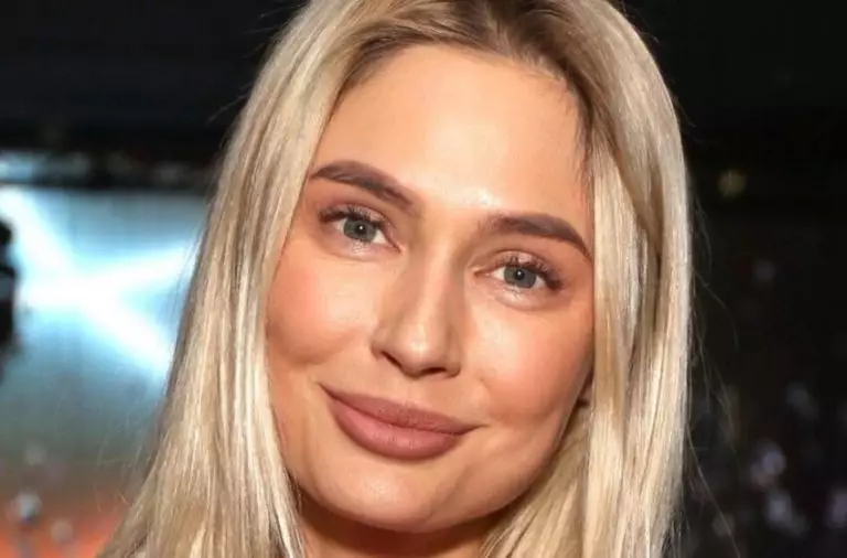 «Если хотите стареть — старейте!» Рудова ответила Меньшовой на слова о «смешных» женщинах за 50