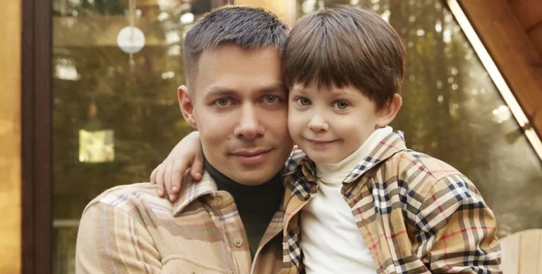 Глядя на фото 10-летнего сына Стаса Пьехи, многие не верят, что это мальчик его сын