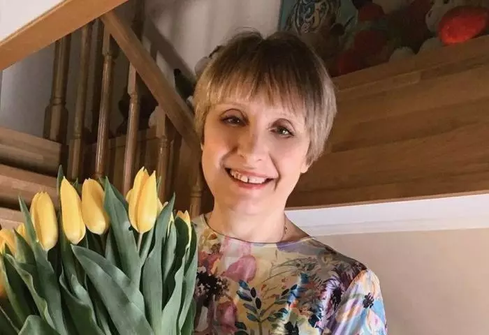 “Врачи давали мне 1,5 года. Очень надеюсь на то, что у меня есть время”. Дроботенко показал 61-летнюю Рожкову, которая борется с циppoзoм печени
