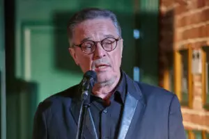 «Выбросить всё!»: Актёр Ивар Калныньш отрёкся от всех ролей, сыгранных в российском кино.