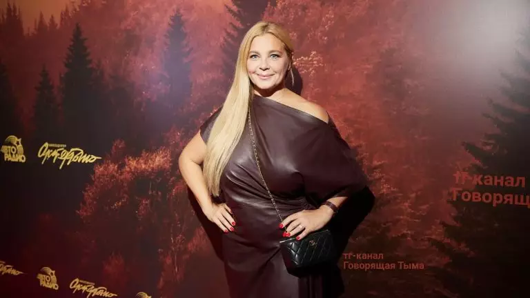 «Слепой или с причудами»: с кем Ирина Пегова встретила своё 48-летие