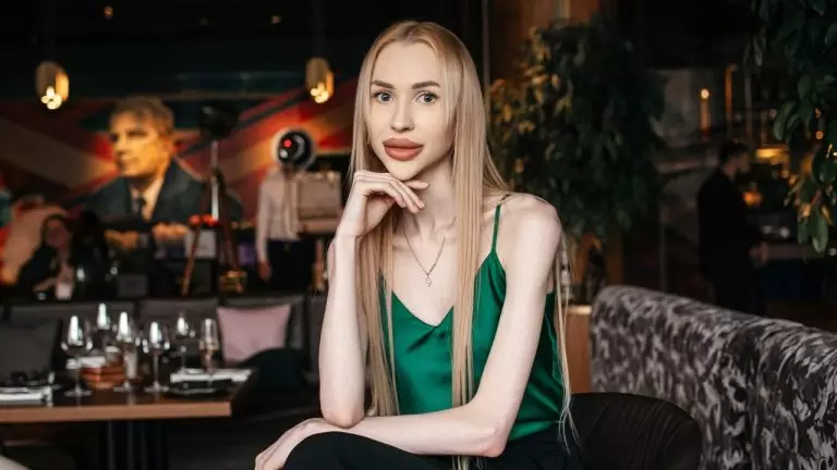 До слёз: украинка весом 23 кг показала своё тело до того, как начала худеть