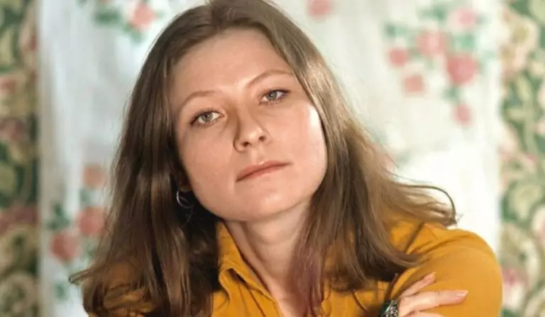 Изменилась до неузнаваемости: как сегодня выглядит 80-летняя звезда советского кино Людмила Зайцева