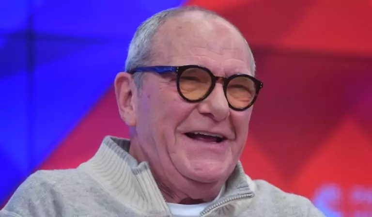 «Не нужно такие кадры показывать всем»: Максим Виторган показал 86-летнего отца, а поклонники возмутились
