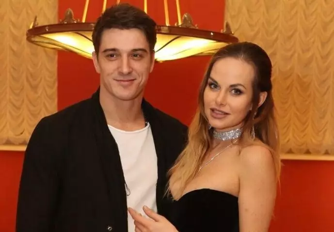 «Всё лето я не вставала с кровати»: жена Бондаренко — о том, чего стоили ей третьи роды, на которые её уговорил муж