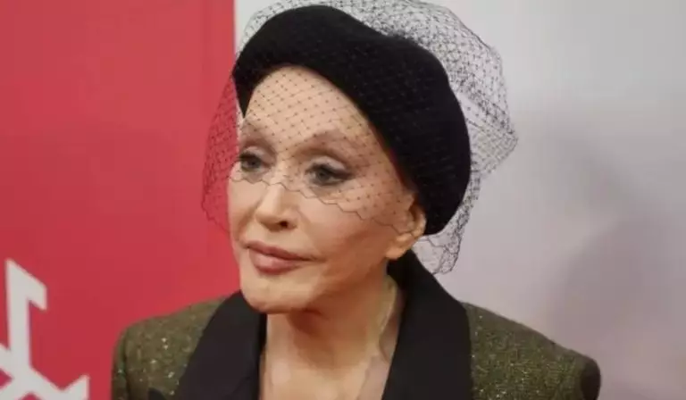 «Её задевают насмешки над возрастом»: 77-летняя Алла Пугачёва появилась на новых кадрах без мужа и привлекла внимание публики